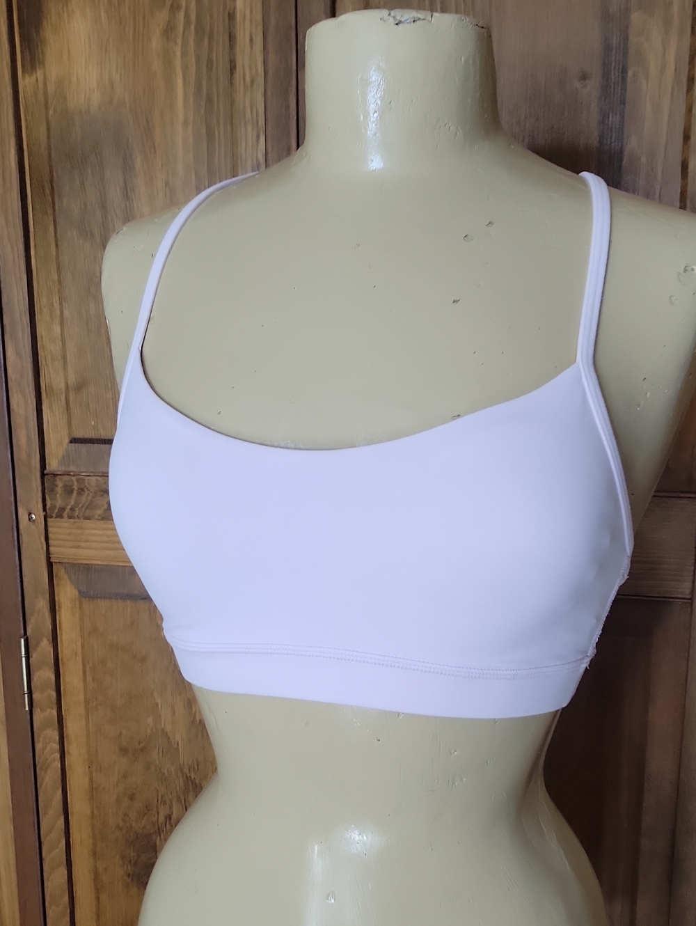 Lululemon Flow Y Nulu Bra Sz 6